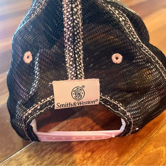 Smith & Wesson officially licensed youth toddlertrucker hat pink black and gray - Picture 5 of 5